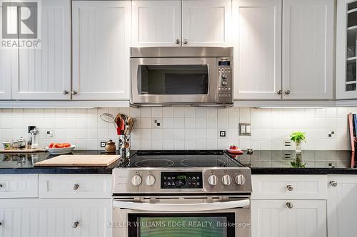 2 - 150 Wilson Street W, Hamilton, ON - Indoor Photo Showing Kitchen With Upgraded Kitchen