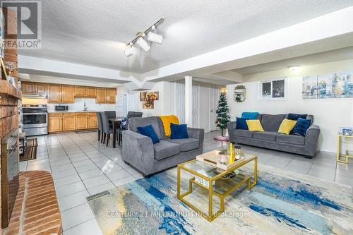 Lower - 268 Greenock Drive, Vaughan, ON - Indoor Photo Showing Living Room