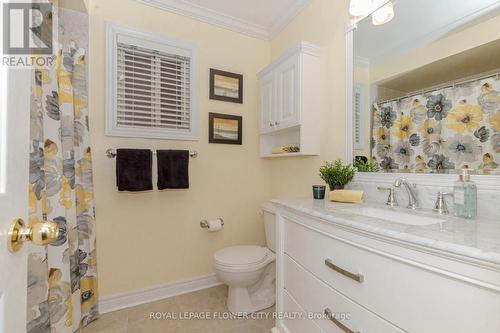 142 Vintage Gate, Brampton, ON - Indoor Photo Showing Bathroom