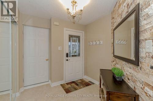 142 Vintage Gate, Brampton, ON - Indoor Photo Showing Other Room