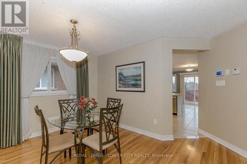 142 Vintage Gate, Brampton, ON - Indoor Photo Showing Dining Room