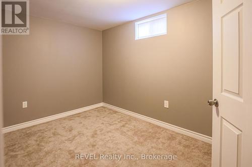 58 Highcourt Crescent, St. Catharines (442 - Vine/Linwell), ON - Indoor Photo Showing Other Room