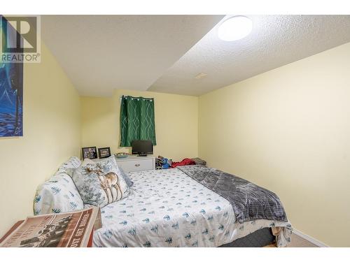 7388 Thompson Drive, Prince George, BC - Indoor Photo Showing Bedroom