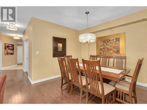 1128 Sunset Drive Unit# 407, Kelowna, BC - Indoor Photo Showing Dining Room