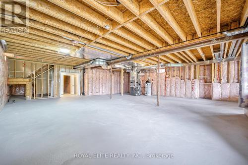 40 Conklin Crescent, Aurora, ON - Indoor Photo Showing Basement