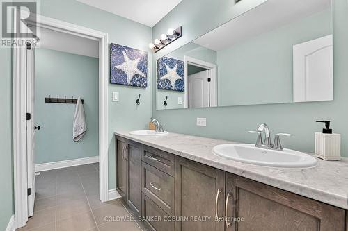 325 William Hay Drive W, Beckwith, ON - Indoor Photo Showing Bathroom