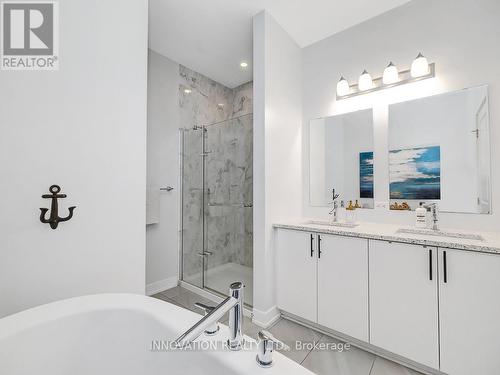 565 Bobolink Ridge, Ottawa, ON - Indoor Photo Showing Bathroom