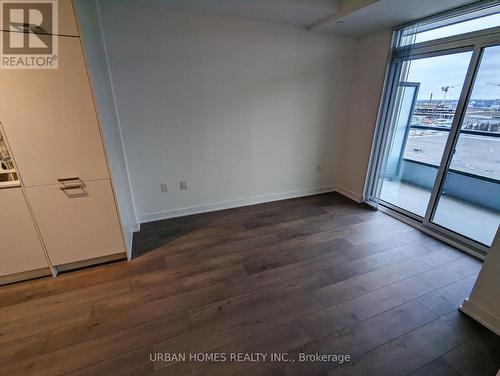 919 - 10 Honeycrisp Crescent, Vaughan, ON - Indoor Photo Showing Other Room