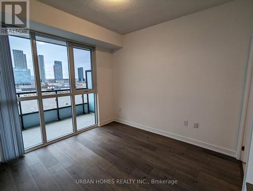 919 - 10 Honeycrisp Crescent, Vaughan, ON - Indoor Photo Showing Other Room