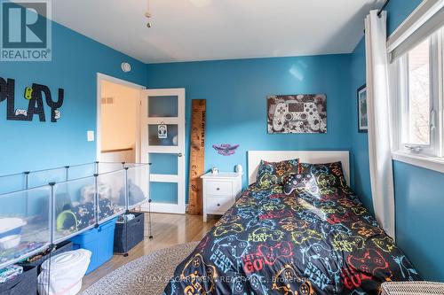 109 Main Street W, Grimsby, ON - Indoor Photo Showing Bedroom