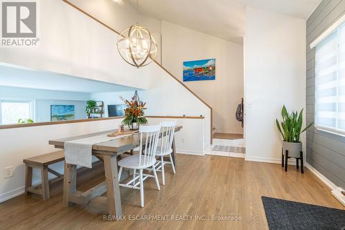 109 Main Street W, Grimsby, ON - Indoor Photo Showing Dining Room