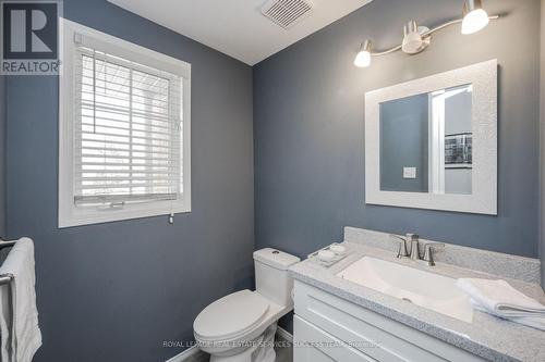 2320 Dalebrook Drive, Oakville, ON - Indoor Photo Showing Bathroom