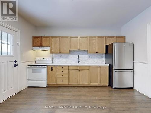 92 Nassau Street W, Oshawa, ON - Indoor Photo Showing Kitchen