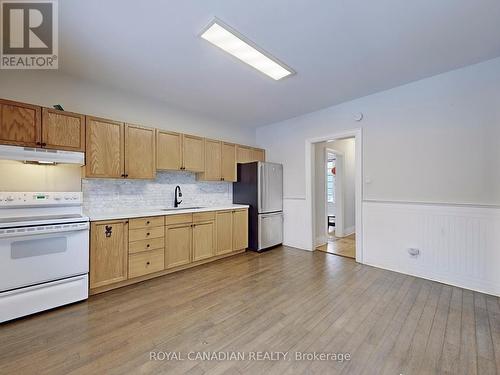 92 Nassau Street W, Oshawa, ON - Indoor Photo Showing Kitchen