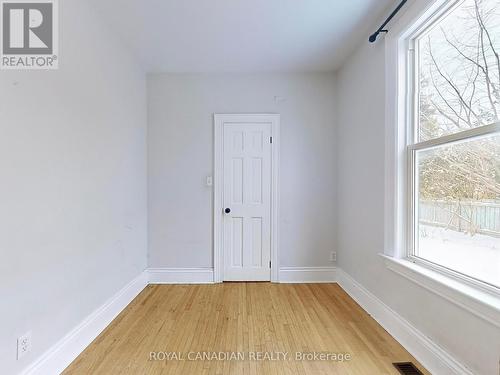 92 Nassau Street W, Oshawa, ON - Indoor Photo Showing Other Room