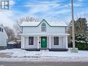 92 Nassau Street W, Oshawa, ON  - Outdoor With Facade 