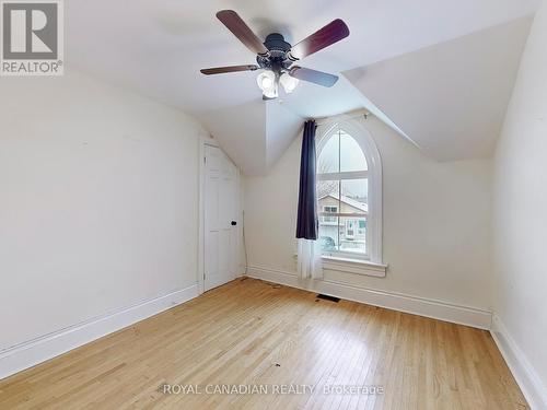 92 Nassau Street W, Oshawa, ON - Indoor Photo Showing Other Room