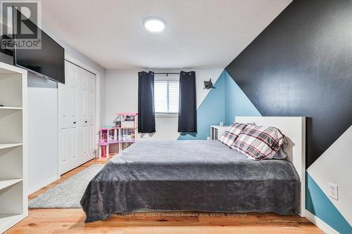 19 Tisdale Court, Kitchener, ON - Indoor Photo Showing Bedroom