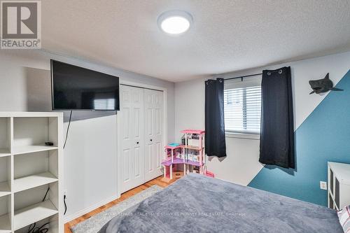 19 Tisdale Court, Kitchener, ON - Indoor Photo Showing Bedroom