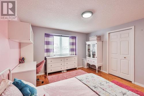 19 Tisdale Court, Kitchener, ON - Indoor Photo Showing Bedroom