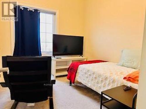 10 Seagrave Lane, Ajax, ON - Indoor Photo Showing Bedroom