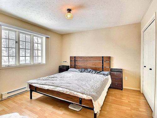 Chambre Ã  coucher principale - 94 Rue Cardinal-Bégin E., Rouyn-Noranda, QC - Indoor Photo Showing Bedroom