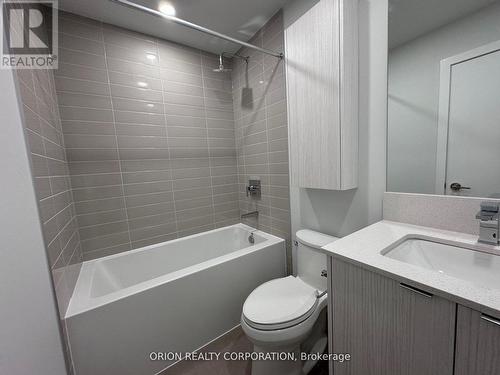 809 - 4130 Parkside  Village Drive, Mississauga, ON - Indoor Photo Showing Bathroom