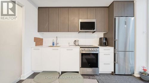 1210N - 225 Veterans Drive N, Brampton, ON - Indoor Photo Showing Kitchen