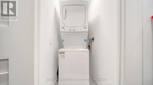 1210N - 225 Veterans Drive N, Brampton, ON - Indoor Photo Showing Laundry Room