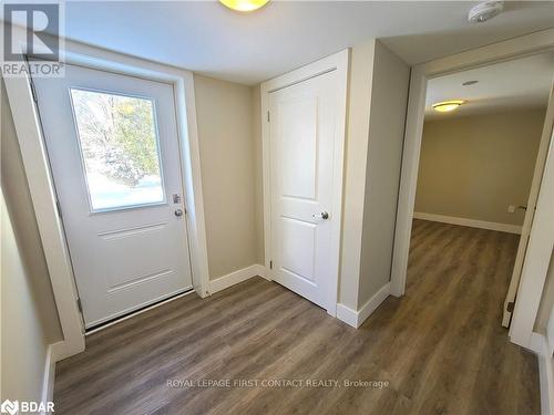 320 Mississaga Street W, Orillia, ON - Indoor Photo Showing Other Room