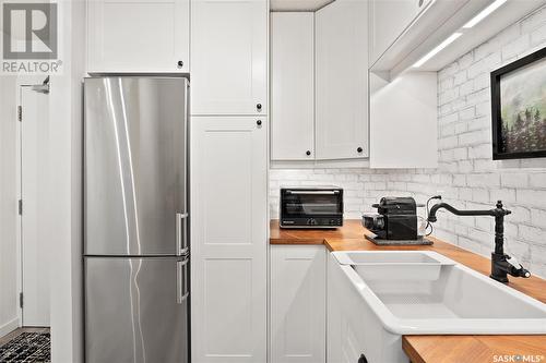 B3 385 Kingsmere Boulevard, Saskatoon, SK - Indoor Photo Showing Kitchen With Double Sink