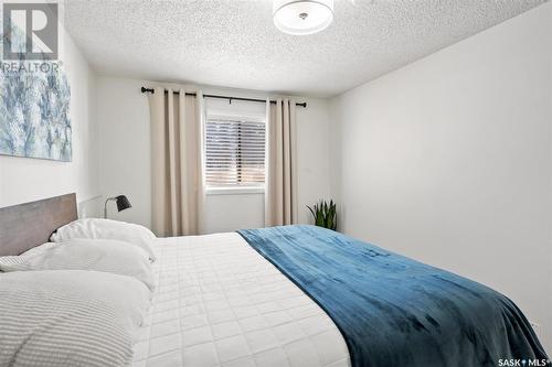 B3 385 Kingsmere Boulevard, Saskatoon, SK - Indoor Photo Showing Bedroom