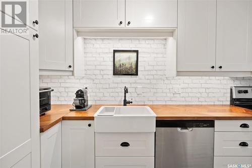 B3 385 Kingsmere Boulevard, Saskatoon, SK - Indoor Photo Showing Kitchen