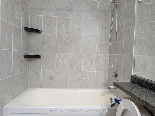 3003-225 Webb Dr, Mississauga, ON - Indoor Photo Showing Bathroom