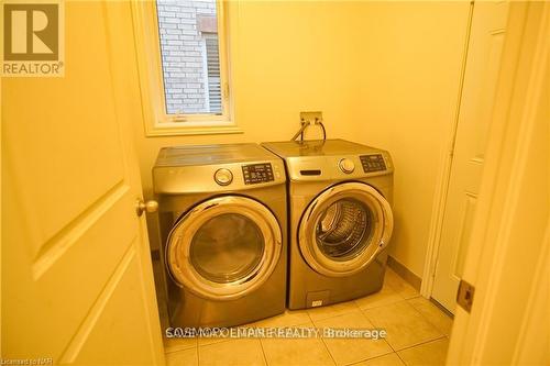 4360 Chemonda Street, Niagara Falls, ON - Indoor Photo Showing Laundry Room