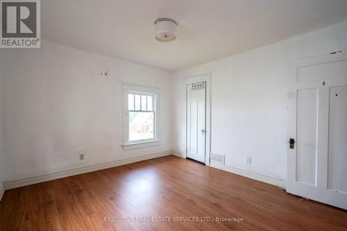 4965 Jepson Street, Niagara Falls, ON - Indoor Photo Showing Other Room