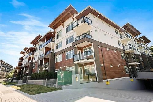 42X 5415 Brydon Crescent, Langley, BC - Outdoor With Facade