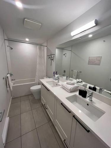 42X 5415 Brydon Crescent, Langley, BC - Indoor Photo Showing Bathroom