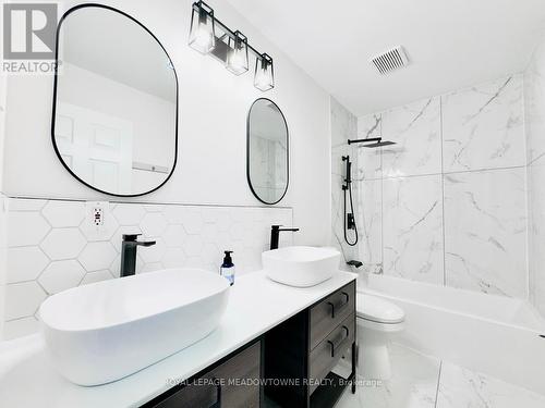 19 Galileo Boulevard, Brantford, ON - Indoor Photo Showing Bathroom