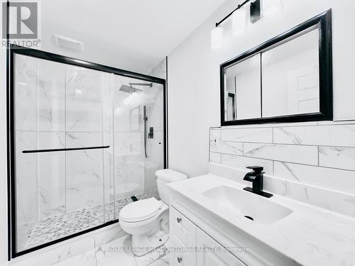 19 Galileo Boulevard, Brantford, ON - Indoor Photo Showing Bathroom