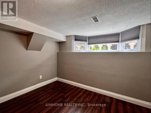 213 Ravenbury Drive, Hamilton, ON - Indoor Photo Showing Other Room