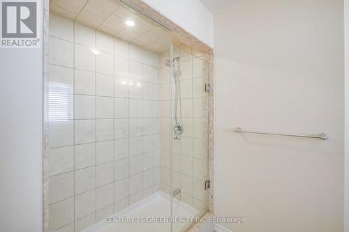 12 Beatty Avenue, Thorold, ON - Indoor Photo Showing Bathroom