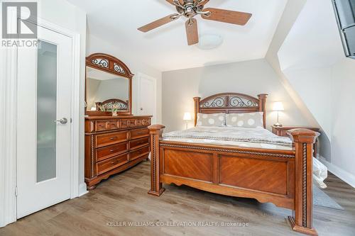 387 Hopewell Avenue, Toronto, ON - Indoor Photo Showing Bedroom