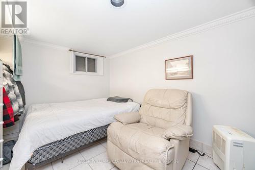 387 Hopewell Avenue, Toronto, ON - Indoor Photo Showing Bedroom