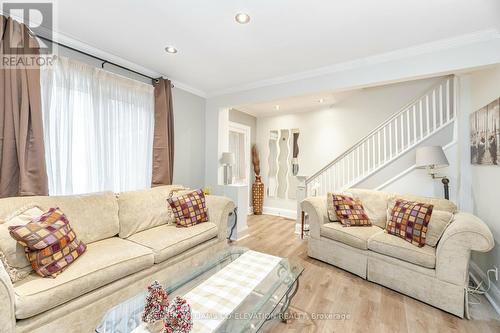 387 Hopewell Avenue, Toronto, ON - Indoor Photo Showing Living Room