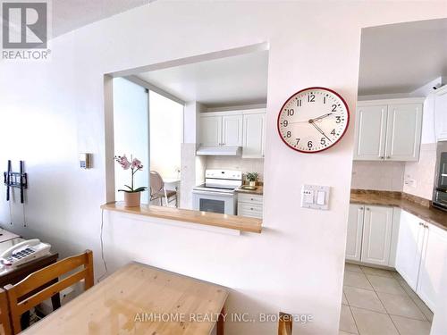 2505 - 715 Don Mills Road, Toronto, ON - Indoor Photo Showing Kitchen