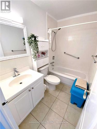 2505 - 715 Don Mills Road, Toronto, ON - Indoor Photo Showing Bathroom