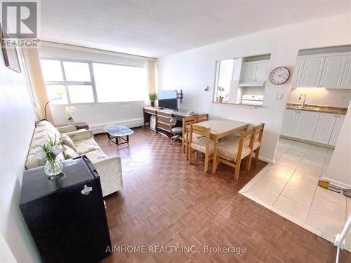 2505 - 715 Don Mills Road, Toronto, ON - Indoor Photo Showing Living Room