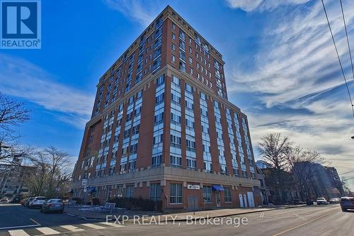 Ph06 - 15 Maplewood Avenue N, Toronto, ON - Outdoor With Facade