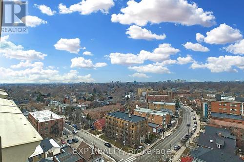 Ph06 - 15 Maplewood Avenue N, Toronto, ON - Outdoor With View